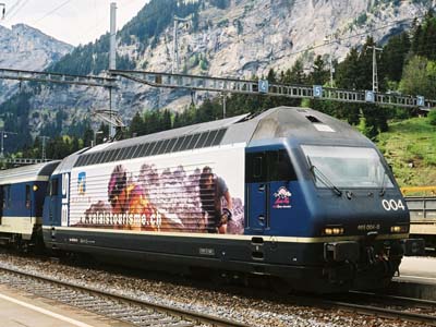 BLS Re465 in advertising livery